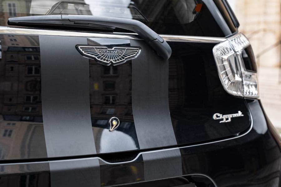 Детали экстерьера Aston Martin Cygnet Launch Edition Black 2011 года  (фото 15 из 32)